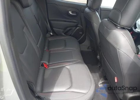 2021 Jeep Renegade Trailhawk 4X4 из США, поврежденный, VIN ZACNJDC19MPN29653